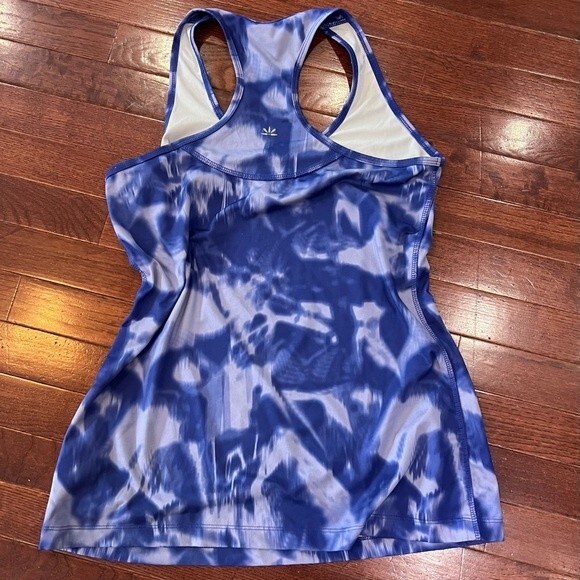 Lukka watercolor blue racer back active workout tank size medium - Picture 5 of 6